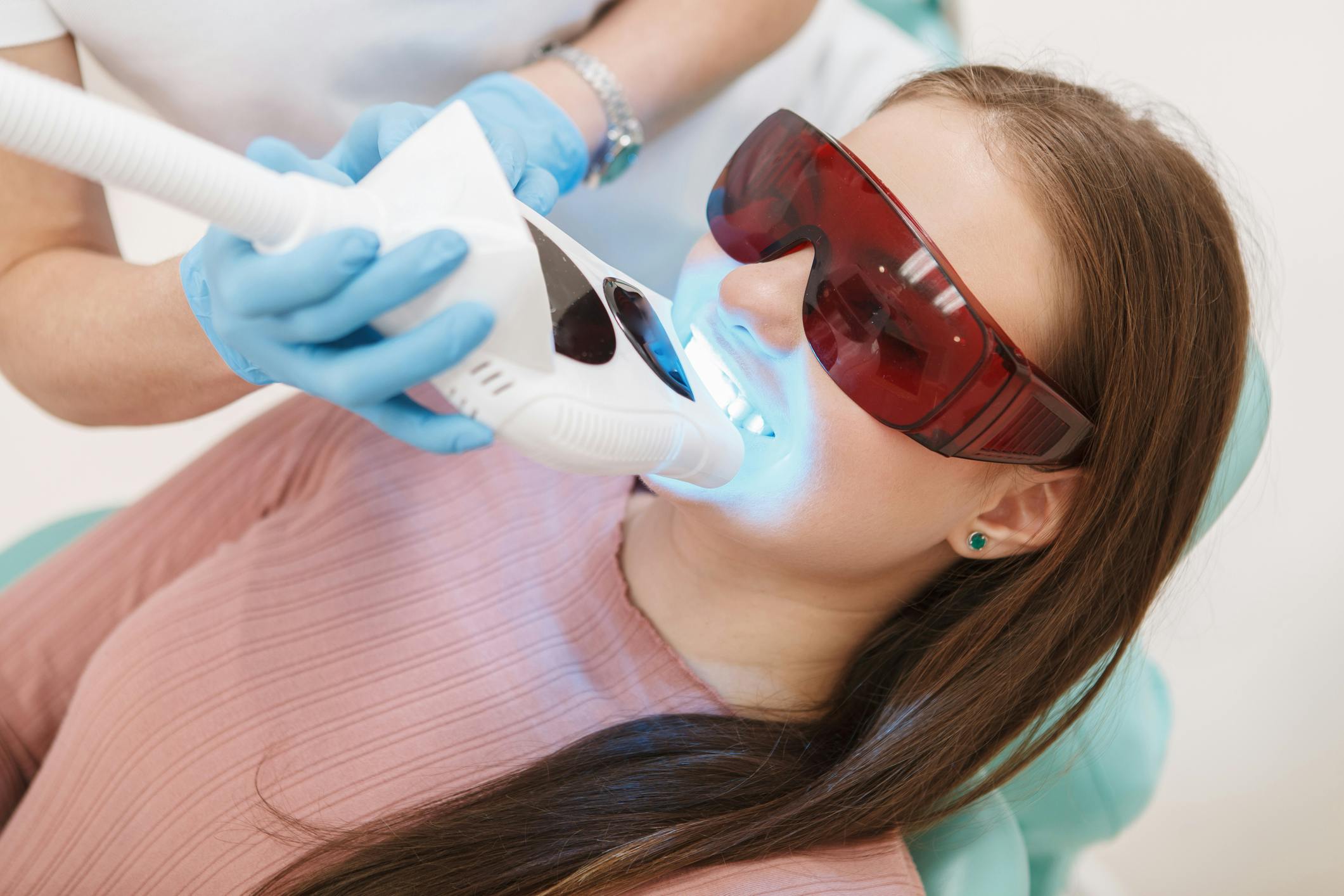 teeth whitening for women laser